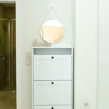 Supreme In By Flat Mаnager Apartment Warna